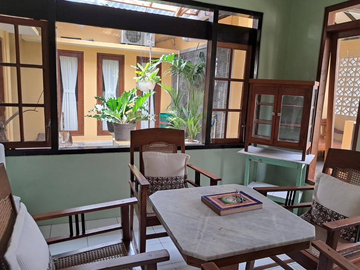 Griya Jene Homestay Syariah Ngabean Exterior foto